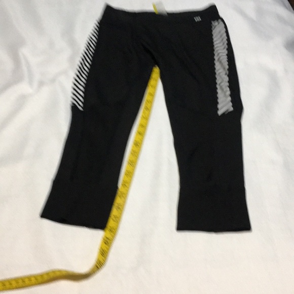 Helly Hansen black and white base layer youth small kids - Picture 4 of 6